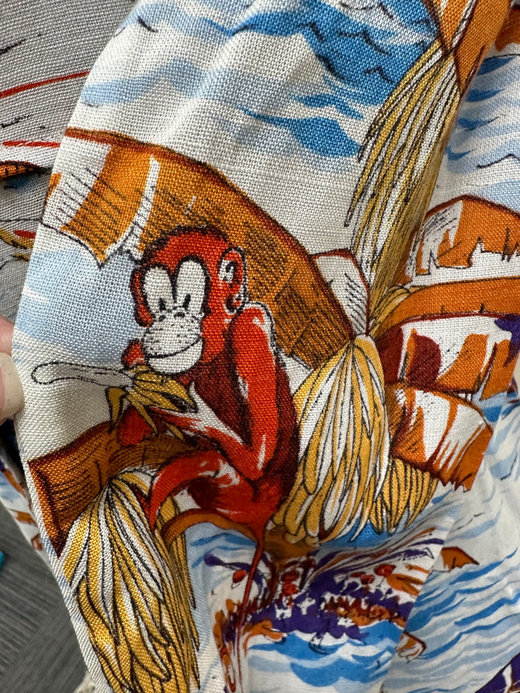 1970s Novelty cotton Shirt/Blouse with dagger collar